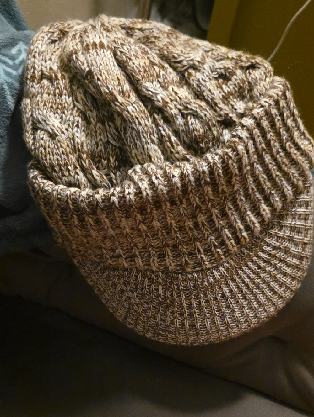 D&Y Marled Brown and Cream Knit Visor Beanie